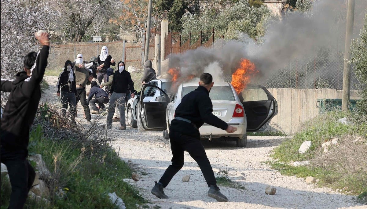 اشتباكات بين فلسطينيين ومستوطنين في الضفة الغربية المحتلة. 25 فيفري 2023 1